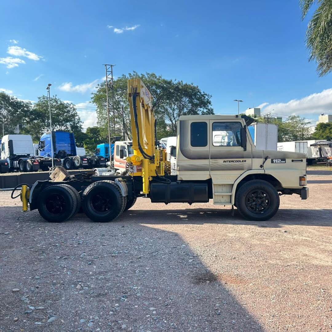 Caminhão SCANIA 112 360 Guincho Munck 1991 de Patio 201 Caminhoes e Carretas no Paraná