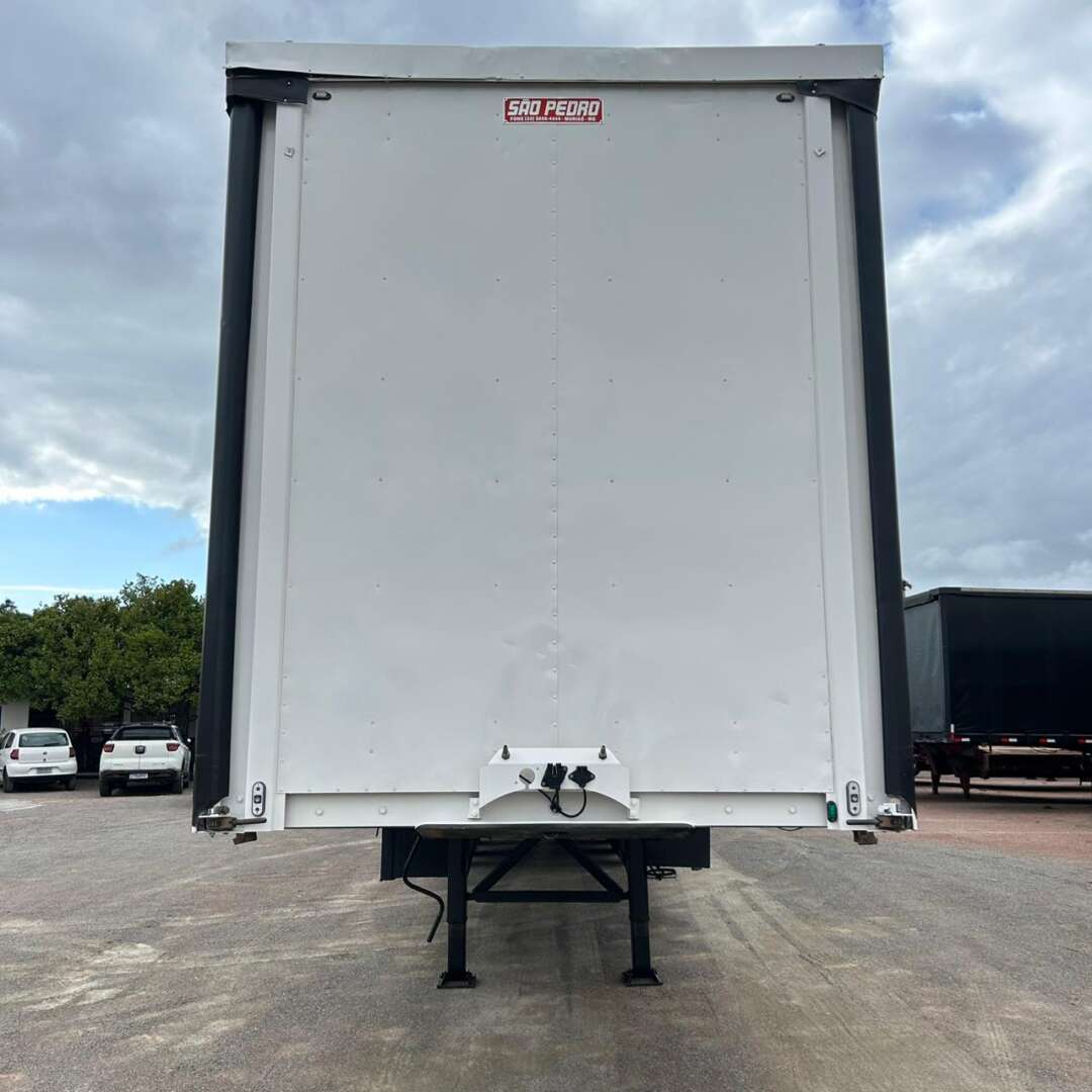 Carreta SEMI-REBOQUE BAU SIDER São Pedro ANO 2020 3 Eixos de Patio 201 Caminhoes e Carretas no Paraná