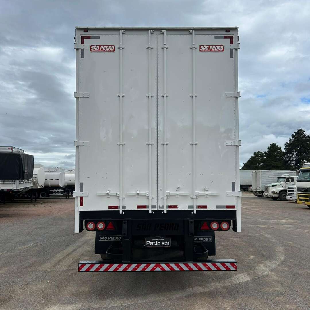 Carreta SEMI-REBOQUE BAU SIDER São Pedro ANO 2020 3 Eixos de Patio 201 Caminhoes e Carretas no Paraná