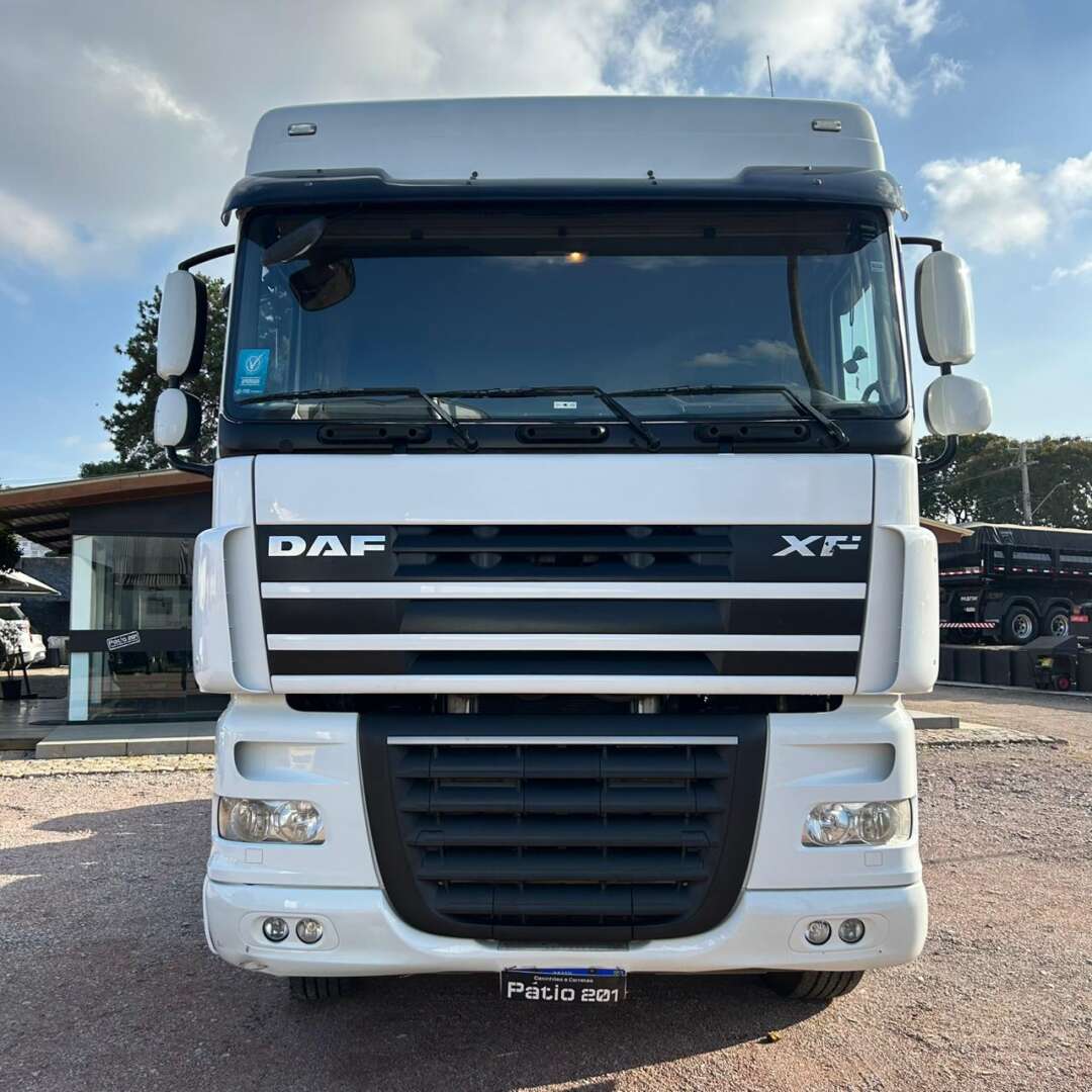 Caminhão DAF XF105 510 Cavalo Mecânico ANO 2020 de Patio 201 Caminhoes e Carretas no Paraná