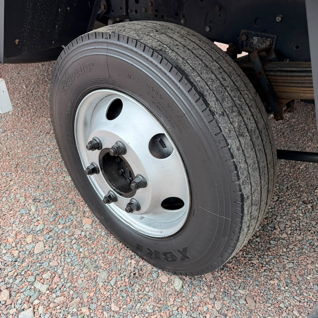 Caminhão VOLKSWAGEN VW 5150 Baú Frigorífico ANO 2015 de Patio 201 Caminhoes e Carretas no Paraná