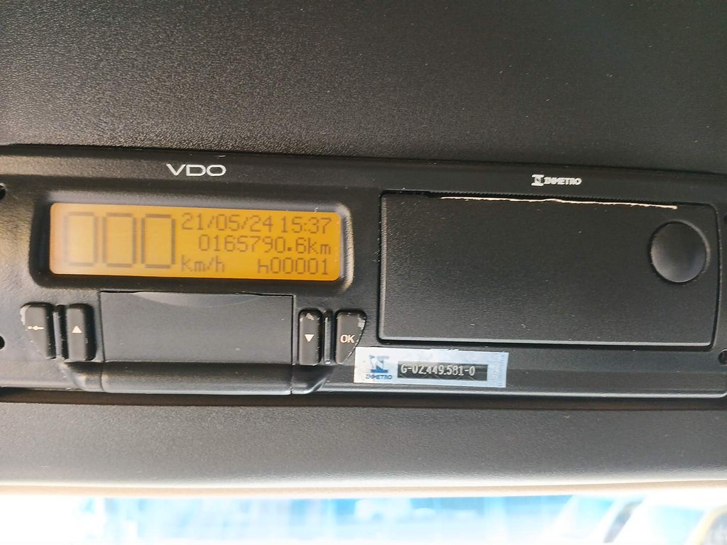 Caminhão MERCEDES BENZ MB 2548 Cavalo Mecânico ANO 2021 de Fernando Vamos Seminovos em São Paulo