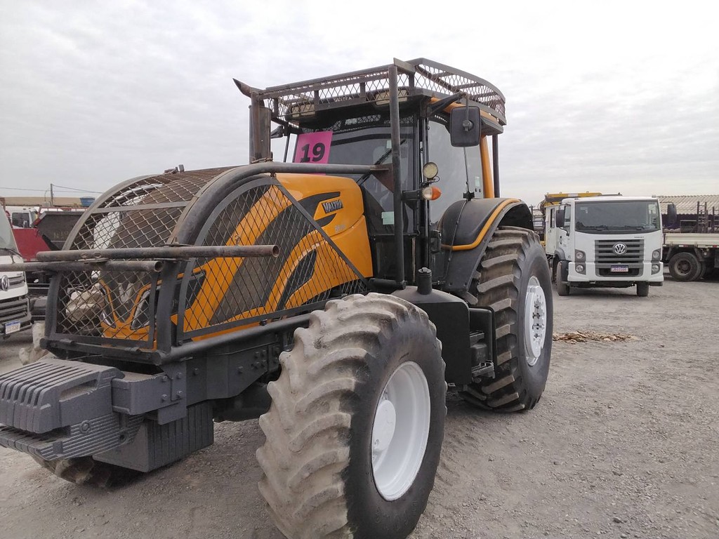 TRATOR VALTRA VALTRA BH 194 ANO 2019 de Fernando Vamos Seminovos em São Paulo