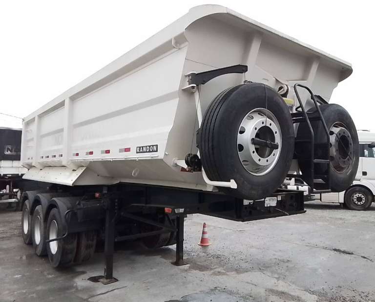 Carreta SEMI-REBOQUE BASCULANTE Randon ANO 2024 3 Eixos de Thiago Vamos Seminovos em São Paulo