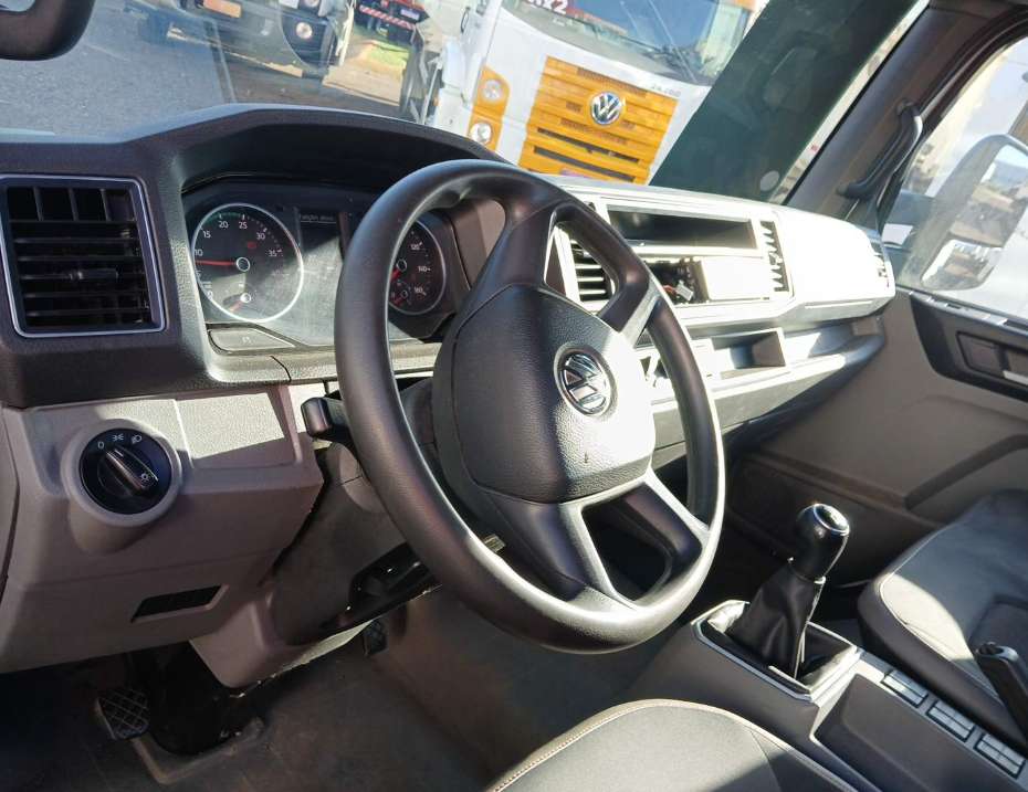 Caminhão VOLKSWAGEN DELIVERY EXPRESS Chassis ANO 2021 de Thiago Vamos Seminovos em São Paulo