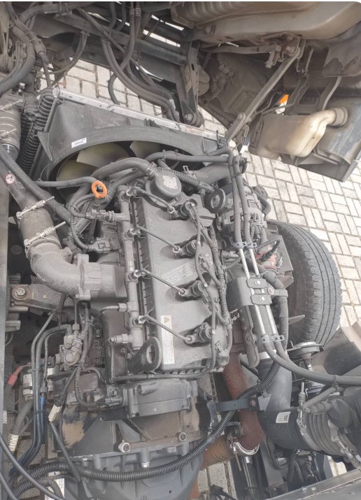 Caminhão VOLKSWAGEN VW 6160 Baú Furgão ANO 2022 de Thiago Vamos Seminovos em São Paulo