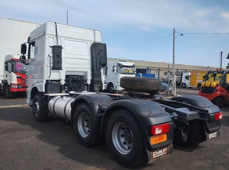Caminhão DAF XF 530 Chassis ANO de Thiago Vamos Seminovos em São Paulo