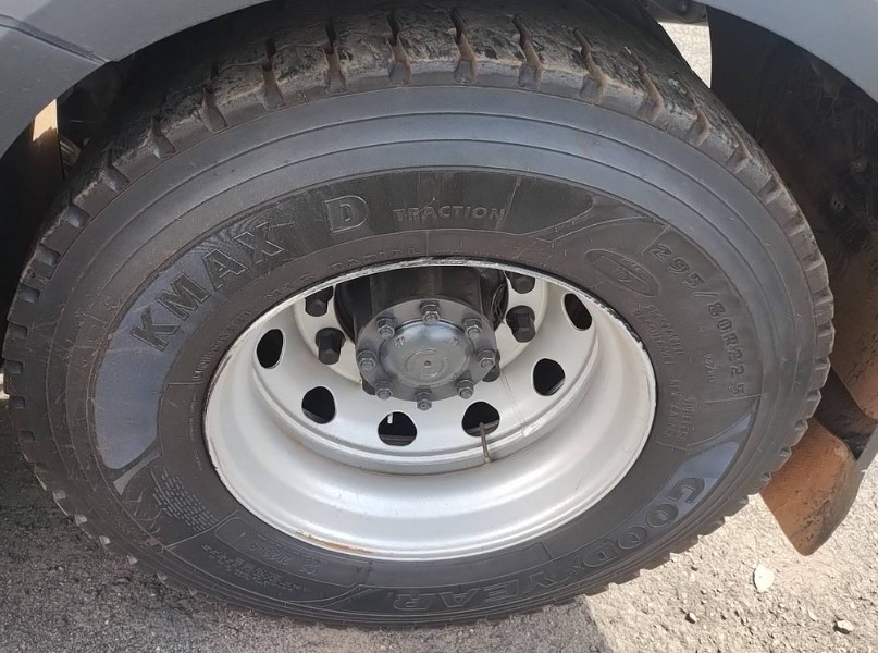 Caminhão DAF XF 530 Chassis ANO de Thiago Vamos Seminovos em São Paulo