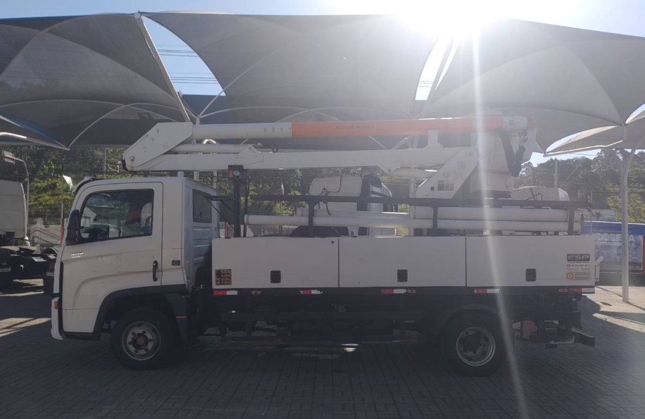 Caminhão VOLKSWAGEN VW 9170 Cesto Aereo ANO 2021 de Thiago Vamos Seminovos em São Paulo