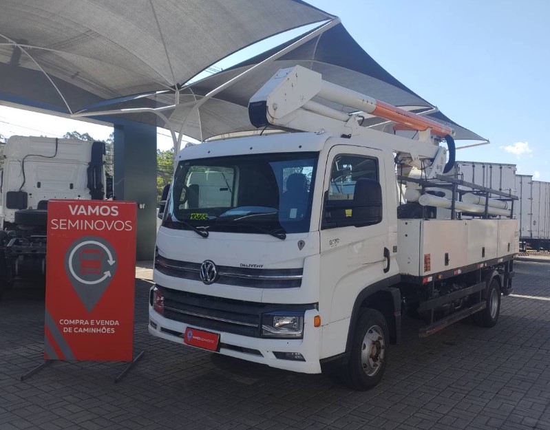 Caminhão VOLKSWAGEN VW 9170 Cesto Aereo ANO 2021 de Thiago Vamos Seminovos em São Paulo