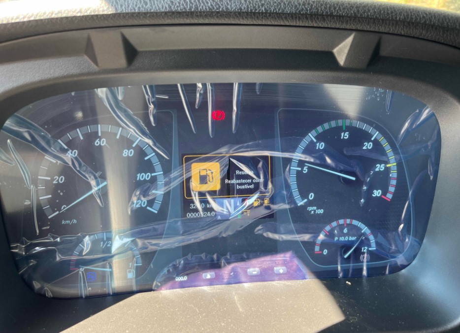 Caminhão MERCEDES BENZ MB 2430 Chassis ANO 2022 de Thiago Vamos Seminovos em São Paulo