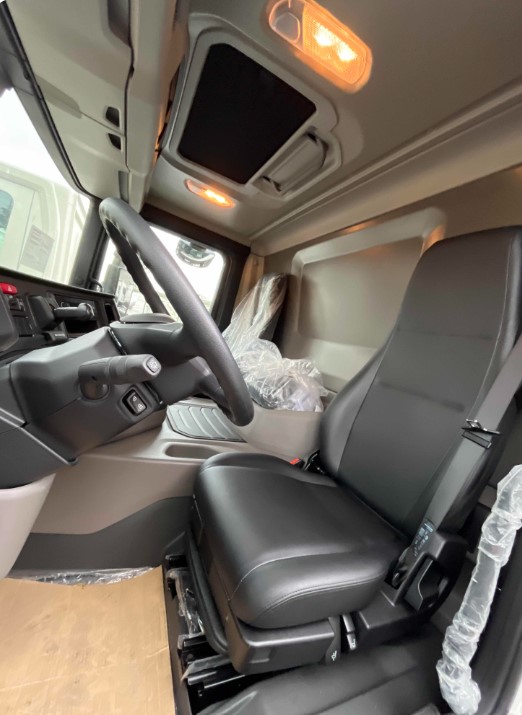 Caminhão SCANIA 560 Chassis ANO 2024 de Thiago Vamos Seminovos em São Paulo