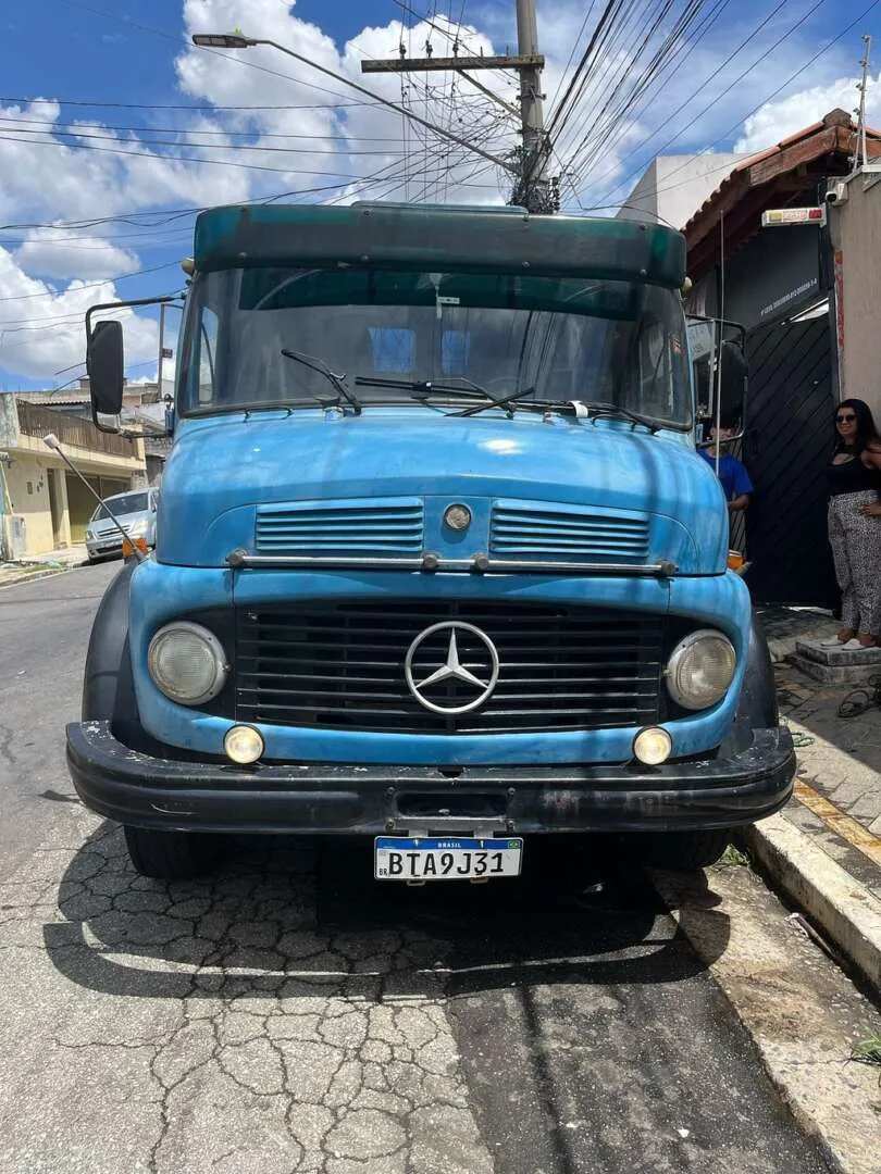 Caminhão MERCEDES BENZ MB 1113 Tanque Pipa ANO 1977 de José Carlos em São Paulo