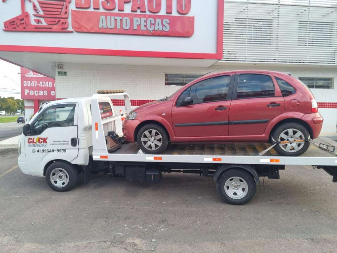 Caminhão KIA BONGO K-2500 Plataforma Guincho ANO 2012 de Marcelo Maia no Paraná