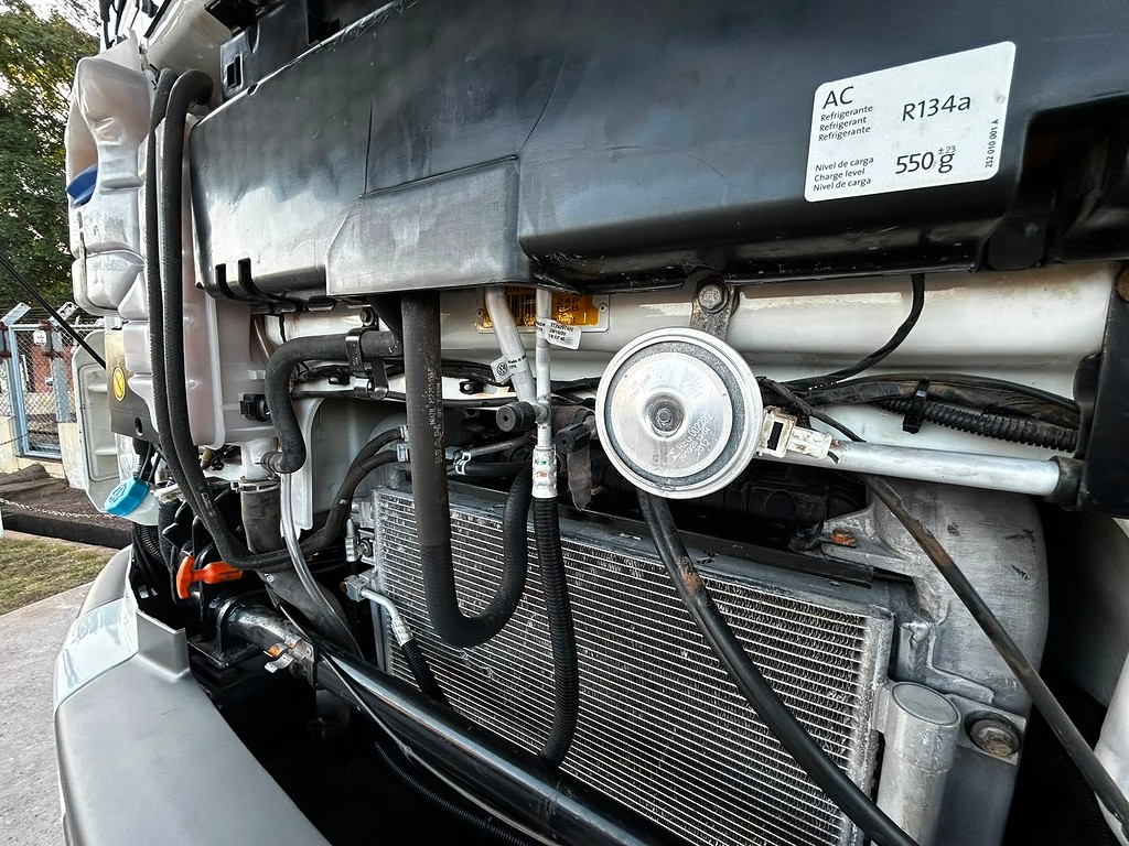 Caminhão VOLKSWAGEN VW 24280 Chassis ANO 2021 de FBM Caminhões em São Paulo