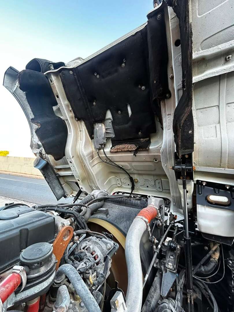 Caminhão VOLKSWAGEN VW 24280 Chassis ANO 2021 de FBM Caminhões em São Paulo