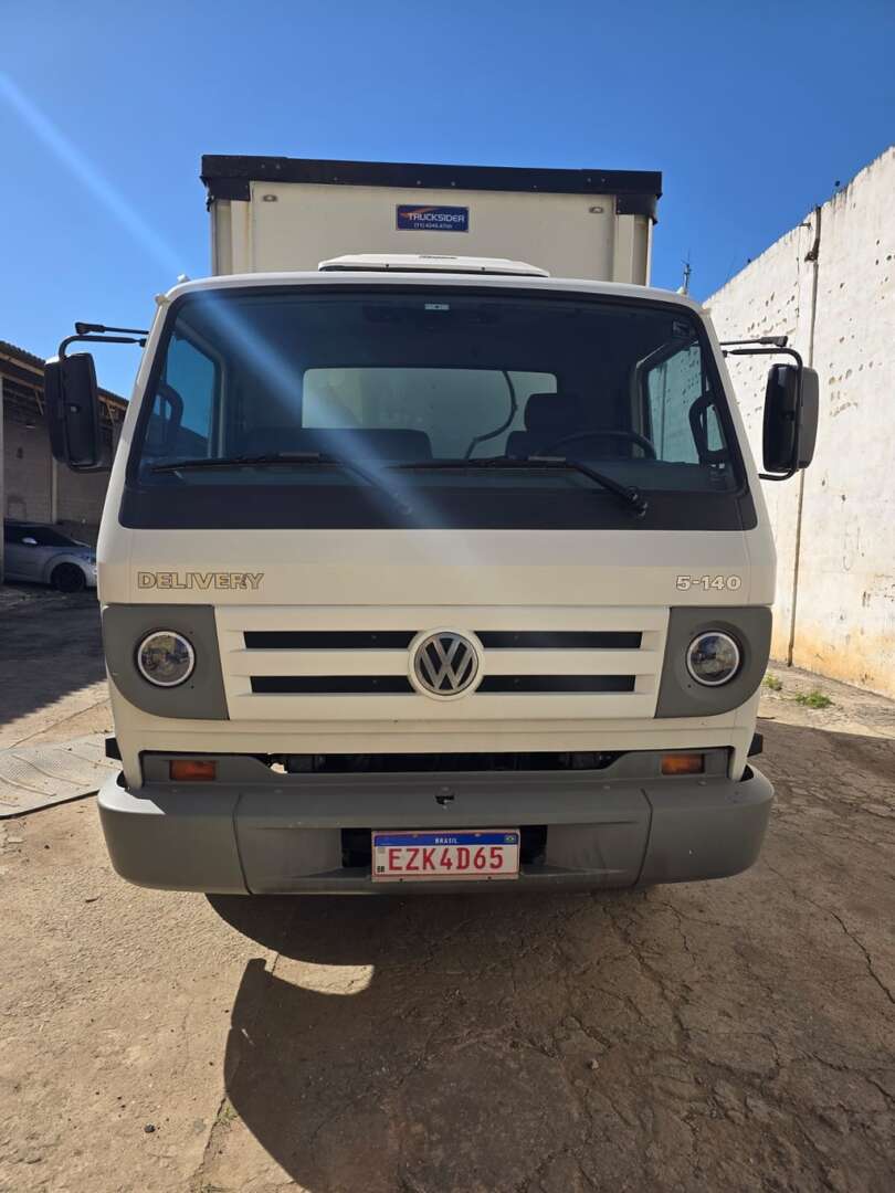 Caminhão VOLKSWAGEN VW 5140 Baú Sider ANO 2012 de Venda Truck Anúncios São Paulo SP em São Paulo