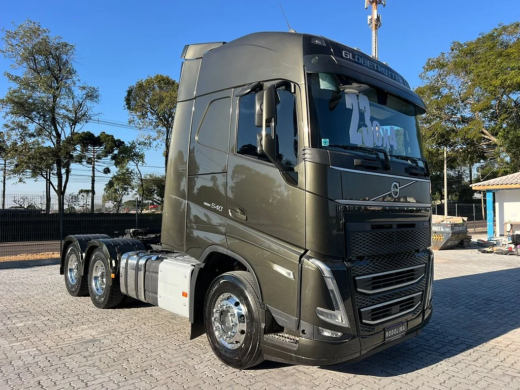 Caminhão VOLVO FH 540 Cavalo Mecânico ANO 2023 de Rodolima Caminhoes no Paraná