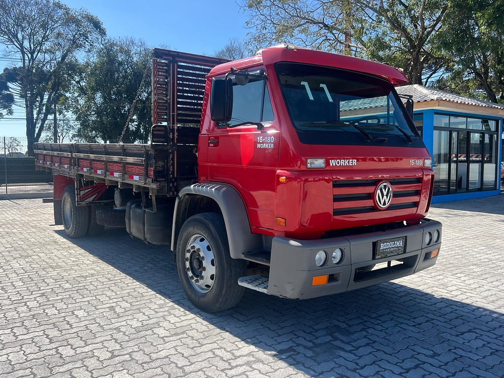 Caminhão VOLKSWAGEN VW 13180 Carga Seca ANO 2011 de Rodolima Caminhoes no Paraná