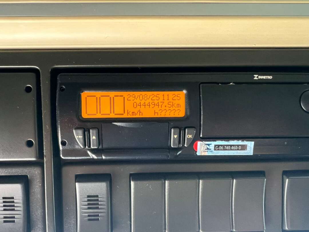 Caminhão VOLVO FH 460 Cavalo Mecânico ANO 2021 de Rodolima Caminhoes no Paraná