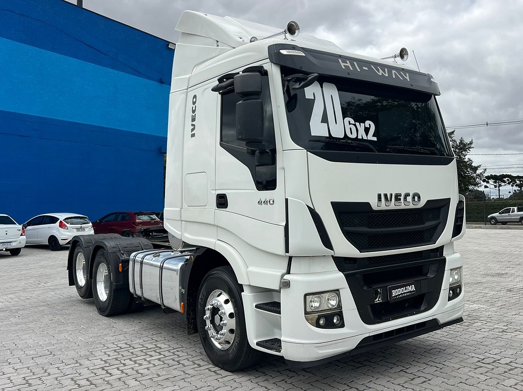 Caminhão IVECO HI WAY 440 Cavalo Mecânico ANO 2020 de Rodolima Caminhoes no Paraná