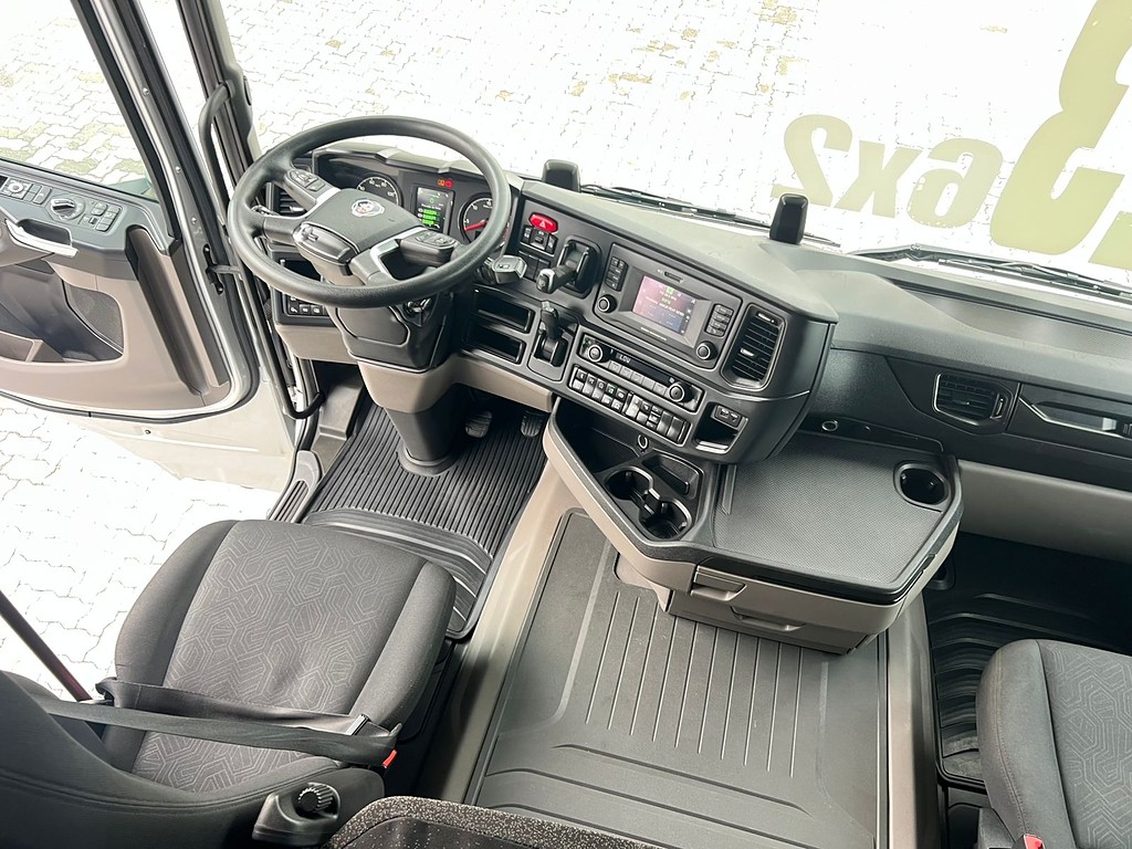 Caminhão SCANIA 450 Cavalo Mecânico ANO 2023 de Rodolima Caminhoes no Paraná