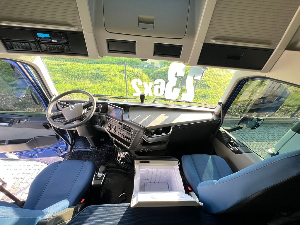 Caminhão VOLVO FH 460 Cavalo Mecânico ANO 2023 de Rodolima Caminhoes no Paraná