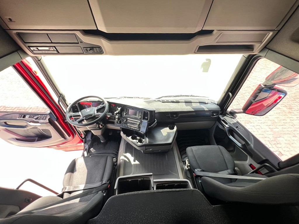 Caminhão SCANIA 450 Cavalo Mecânico ANO 2022 de Rodolima Caminhoes no Paraná