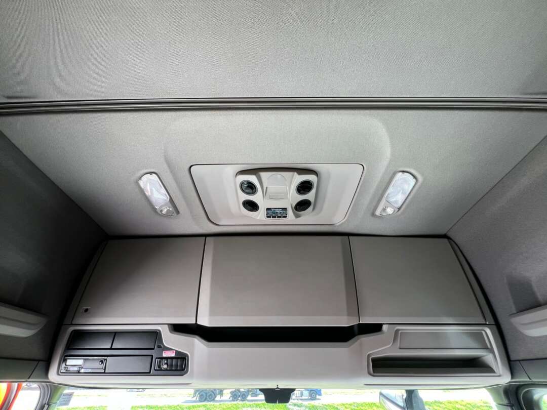 Caminhão SCANIA 450 Cavalo Mecânico ANO 2023 de Rodolima Caminhoes no Paraná