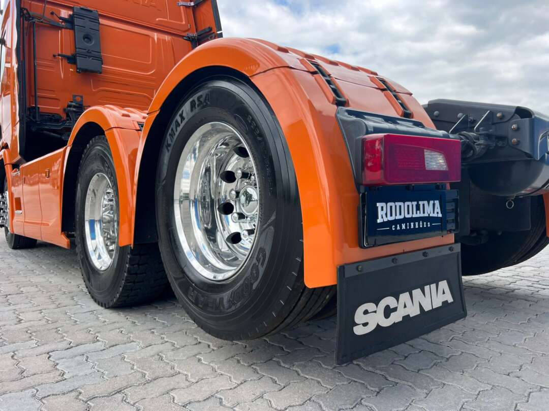 Caminhão SCANIA 450 Cavalo Mecânico ANO 2023 de Rodolima Caminhoes no Paraná