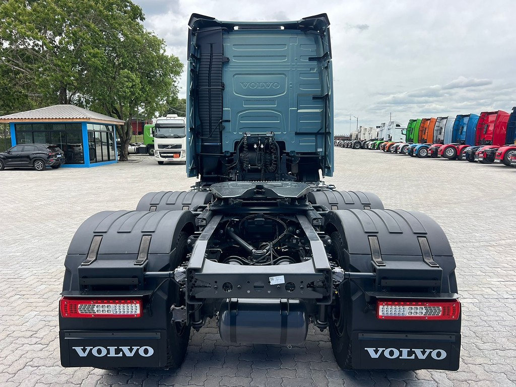 Caminhão VOLVO FH 540 Cavalo Mecânico ANO 2025 de Rodolima Caminhoes no Paraná