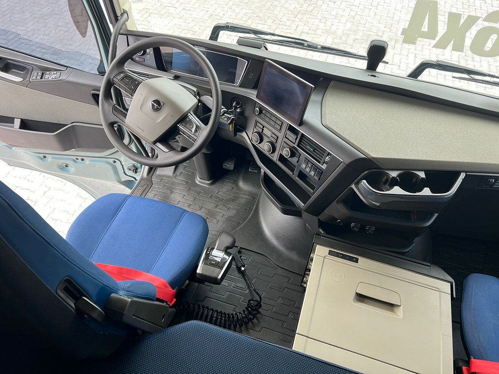 Caminhão VOLVO FH 540 Cavalo Mecânico ANO 2025 de Rodolima Caminhoes no Paraná