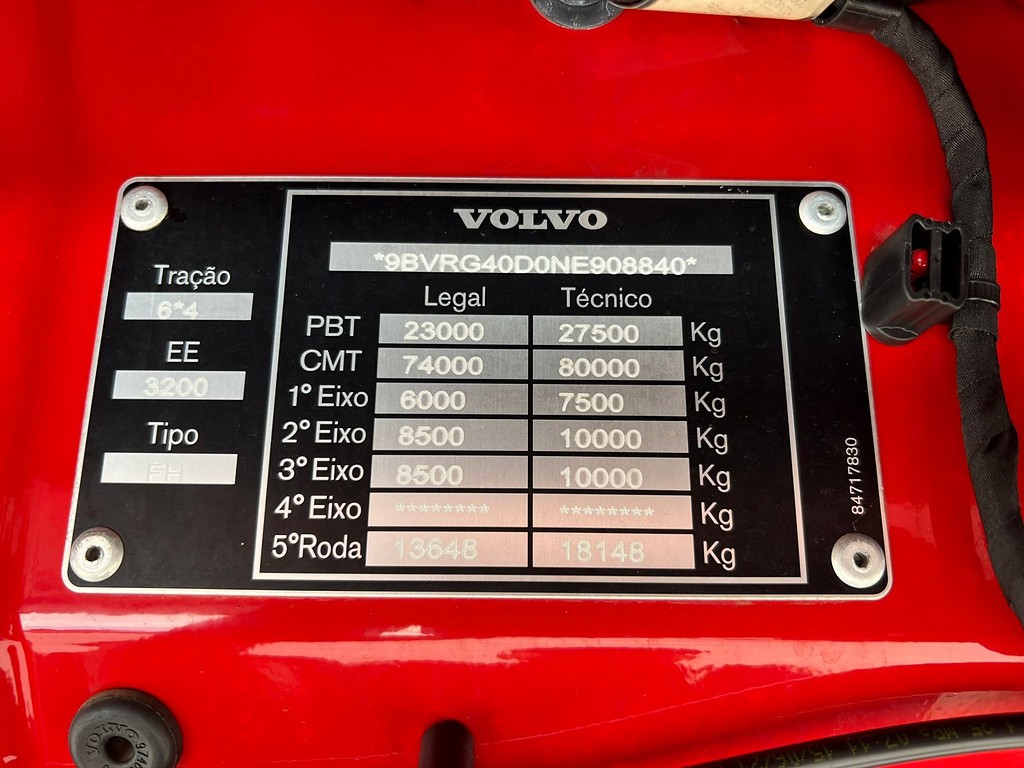 Caminhão VOLVO FH 540 Cavalo Mecânico ANO 2022 de Rodolima Caminhoes no Paraná