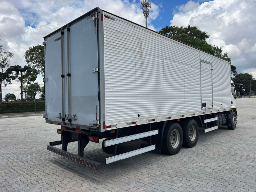 Caminhão VOLVO VM 270 Baú Furgão ANO 2021 de Rodolima Caminhoes no Paraná