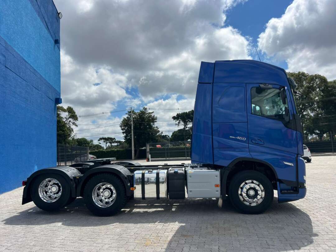 Caminhão VOLVO FH 460 Cavalo Mecânico ANO 2024 de Rodolima Caminhoes no Paraná