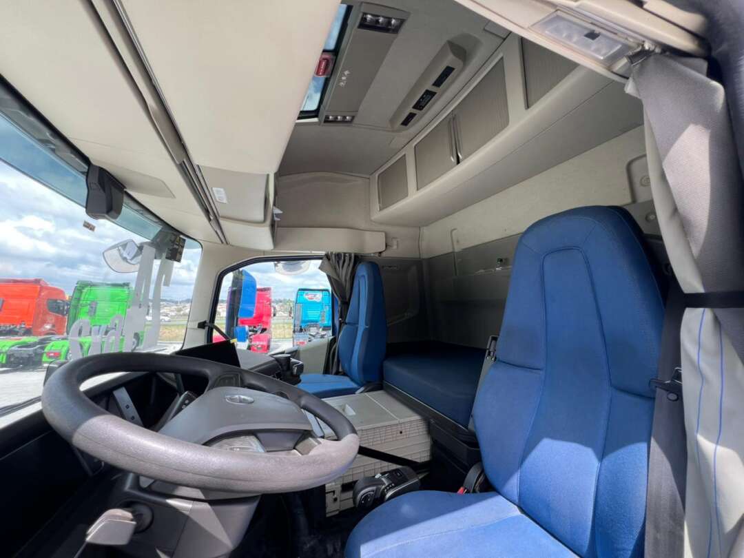 Caminhão VOLVO FH 460 Cavalo Mecânico ANO 2024 de Rodolima Caminhoes no Paraná