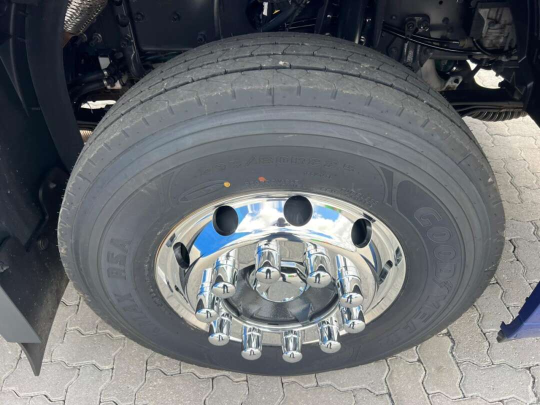 Caminhão VOLVO FH 460 Cavalo Mecânico ANO 2024 de Rodolima Caminhoes no Paraná