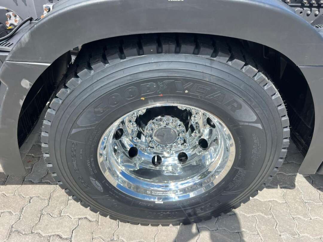 Caminhão VOLVO FH 460 Cavalo Mecânico ANO 2024 de Rodolima Caminhoes no Paraná