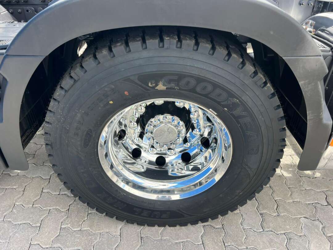 Caminhão VOLVO FH 460 Cavalo Mecânico ANO 2024 de Rodolima Caminhoes no Paraná