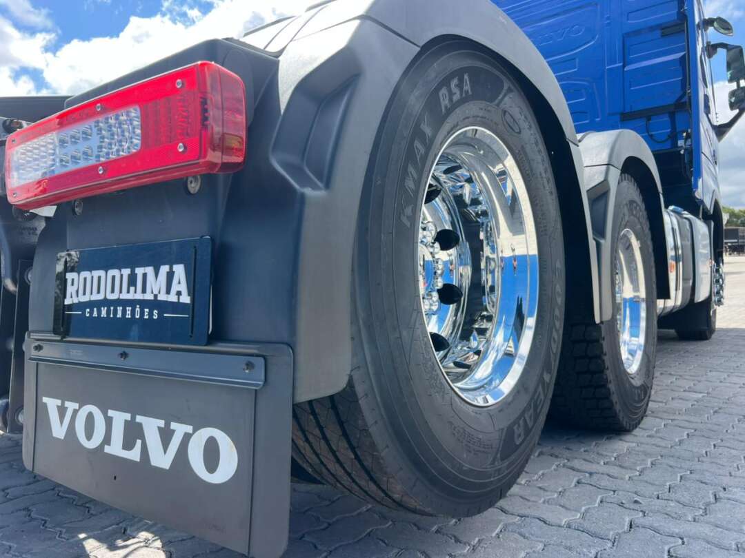 Caminhão VOLVO FH 460 Cavalo Mecânico ANO 2024 de Rodolima Caminhoes no Paraná