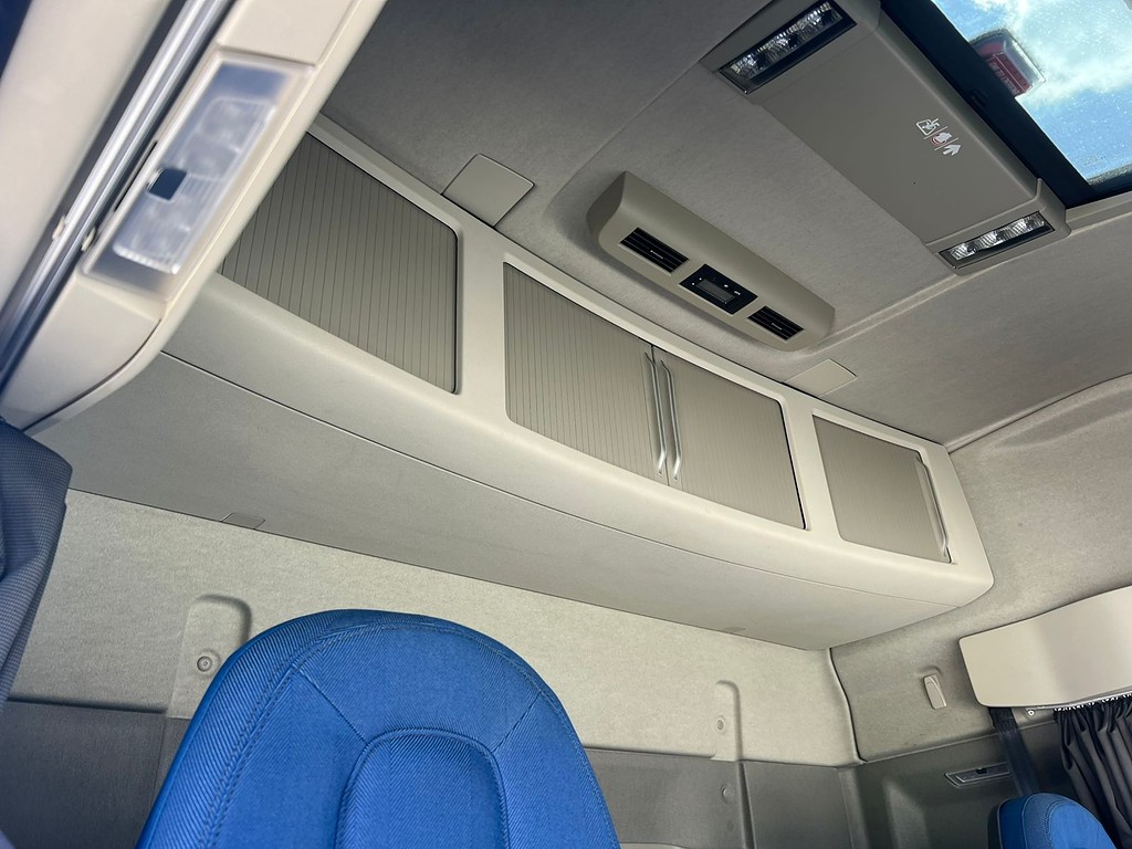 Caminhão VOLVO FH 460 Cavalo Mecânico ANO 2024 de Rodolima Caminhoes no Paraná