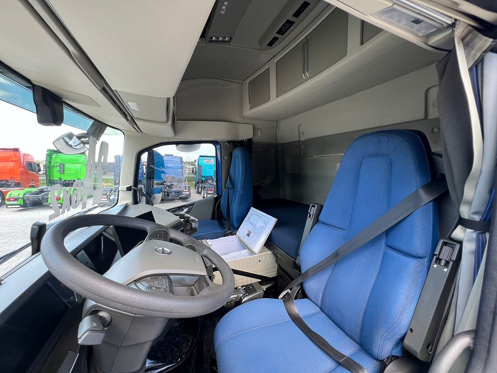 Caminhão VOLVO FH 460 Cavalo Mecânico ANO 2024 de Rodolima Caminhoes no Paraná