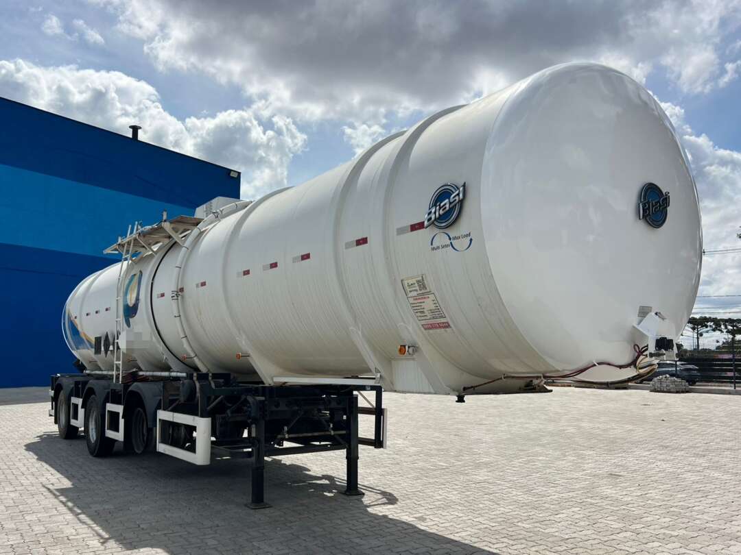 Carreta SEMI-REBOQUE TANQUE ACO Biasi ANO 2019 1+1+1 Vanderleia de Rodolima Caminhoes no Paraná