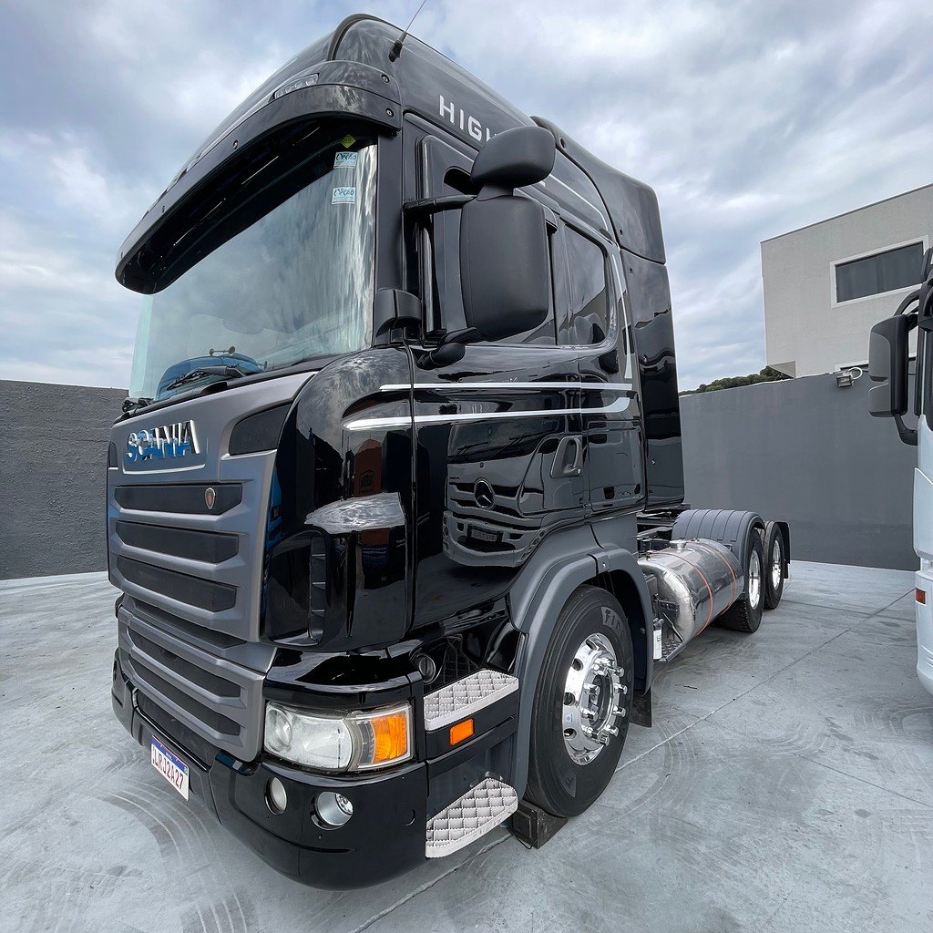 Caminhão SCANIA 420 Cavalo Mecânico ANO 2008 de M&S Caminhões no Paraná