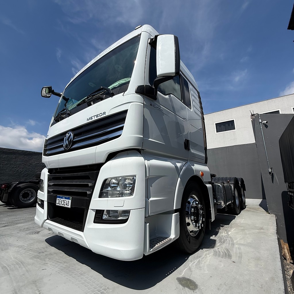 Caminhão VOLKSWAGEN METEOR 29530 Cavalo Mecânico ANO 2023 de M&S Caminhões no Paraná