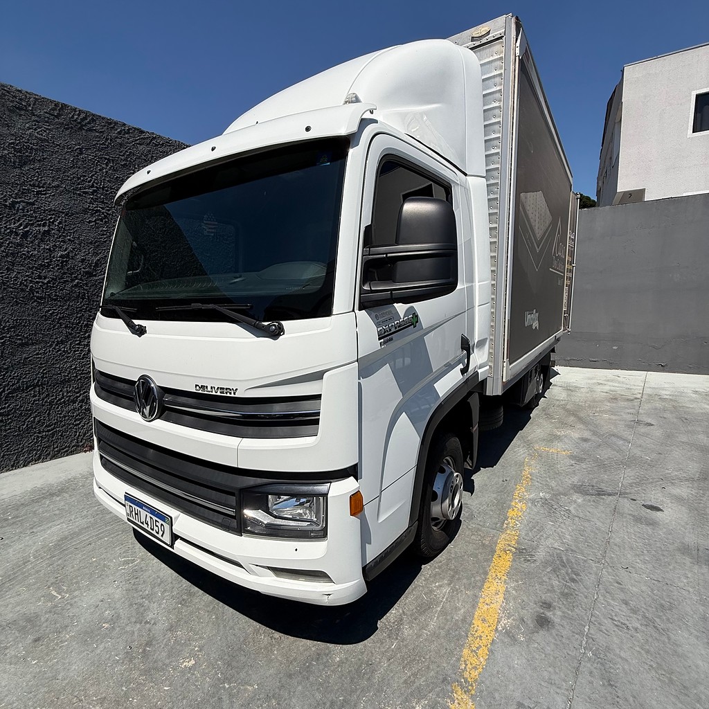 Caminhão VOLKSWAGEN DELIVERY EXPRESS Baú Furgão ANO 2022 de M&S Caminhões no Paraná