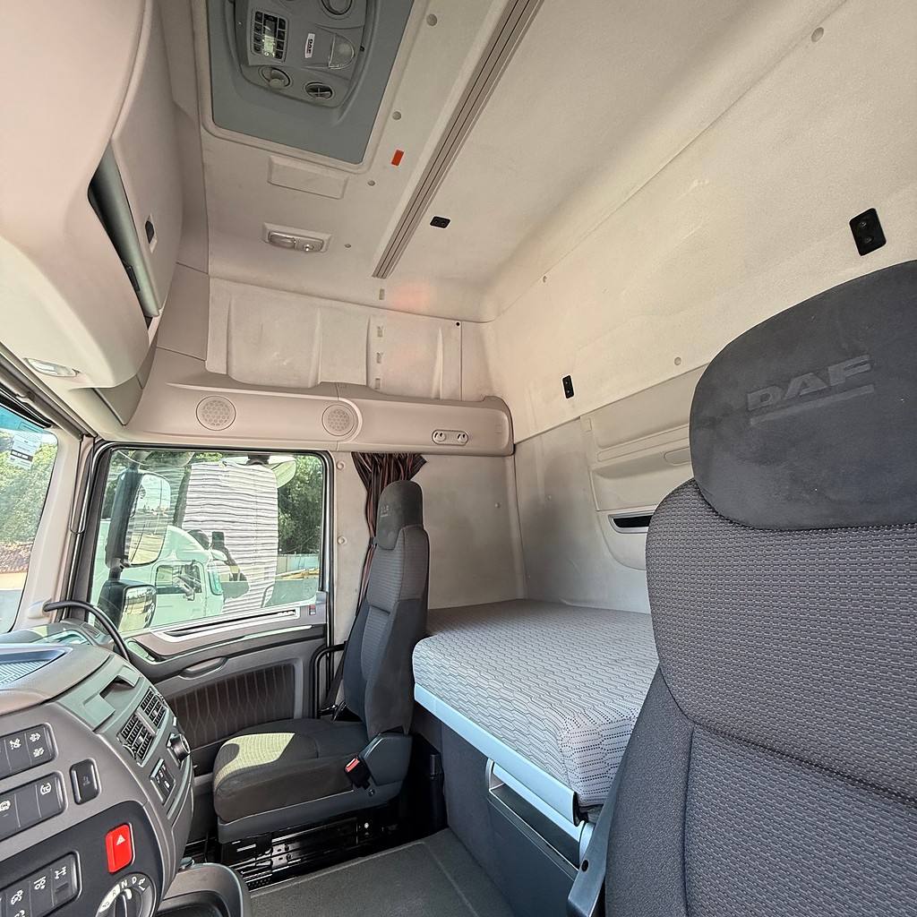 Caminhão DAF DAF&nbsp;XF&nbsp;480 Cavalo Mecânico ANO 2021 de M&S Caminhões no Paraná