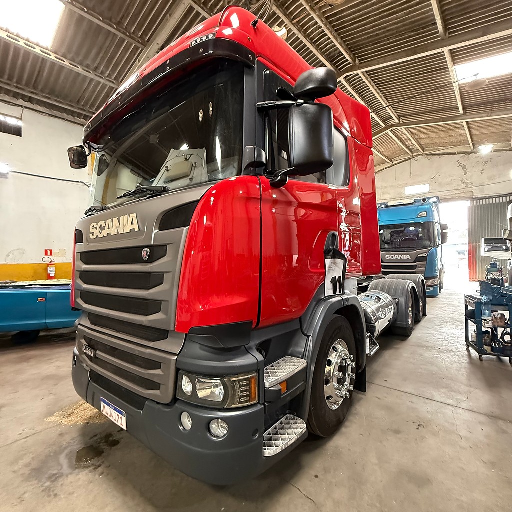 Caminhão SCANIA 440 Cavalo Mecânico ANO 2013 de M&S Caminhões no Paraná