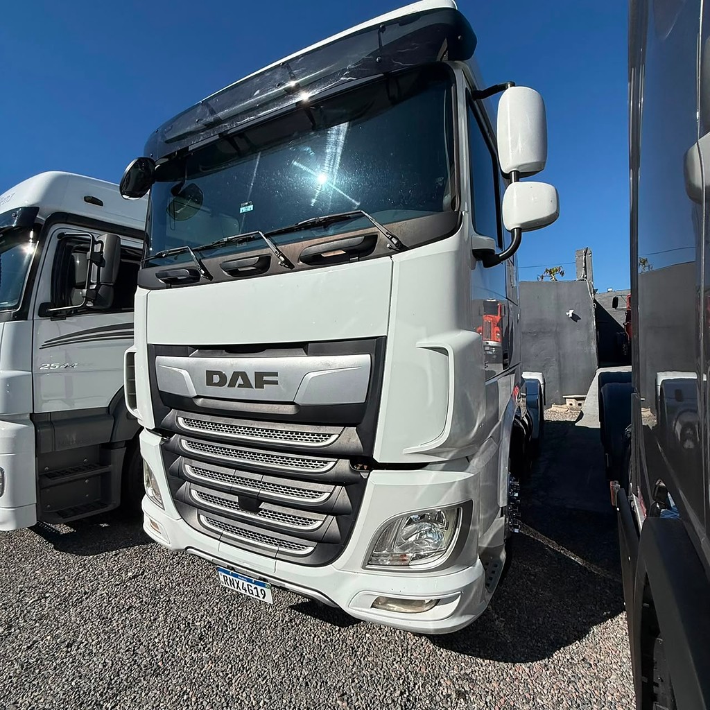 Caminhão DAF XF 530 Cavalo Mecânico ANO 2022 de M&S Caminhões no Paraná