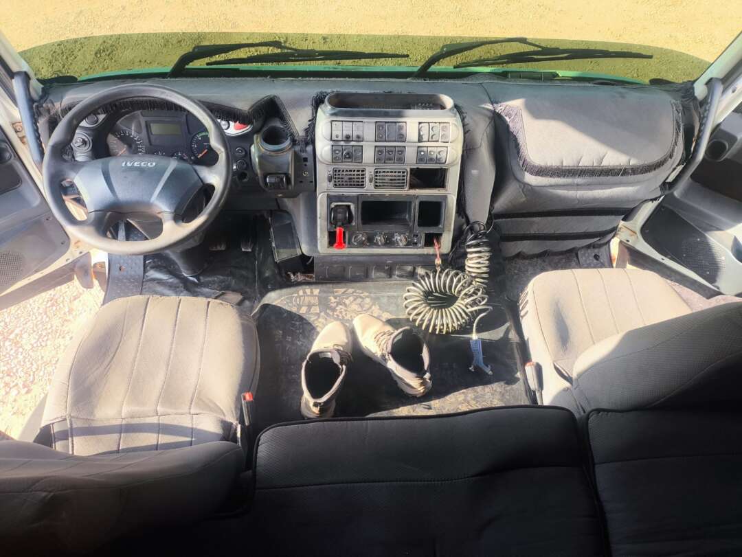 Caminhão IVECO STRALIS 800S48TZ Cavalo Mecânico ANO 2012 de SPM Maquinas no Mato Grosso